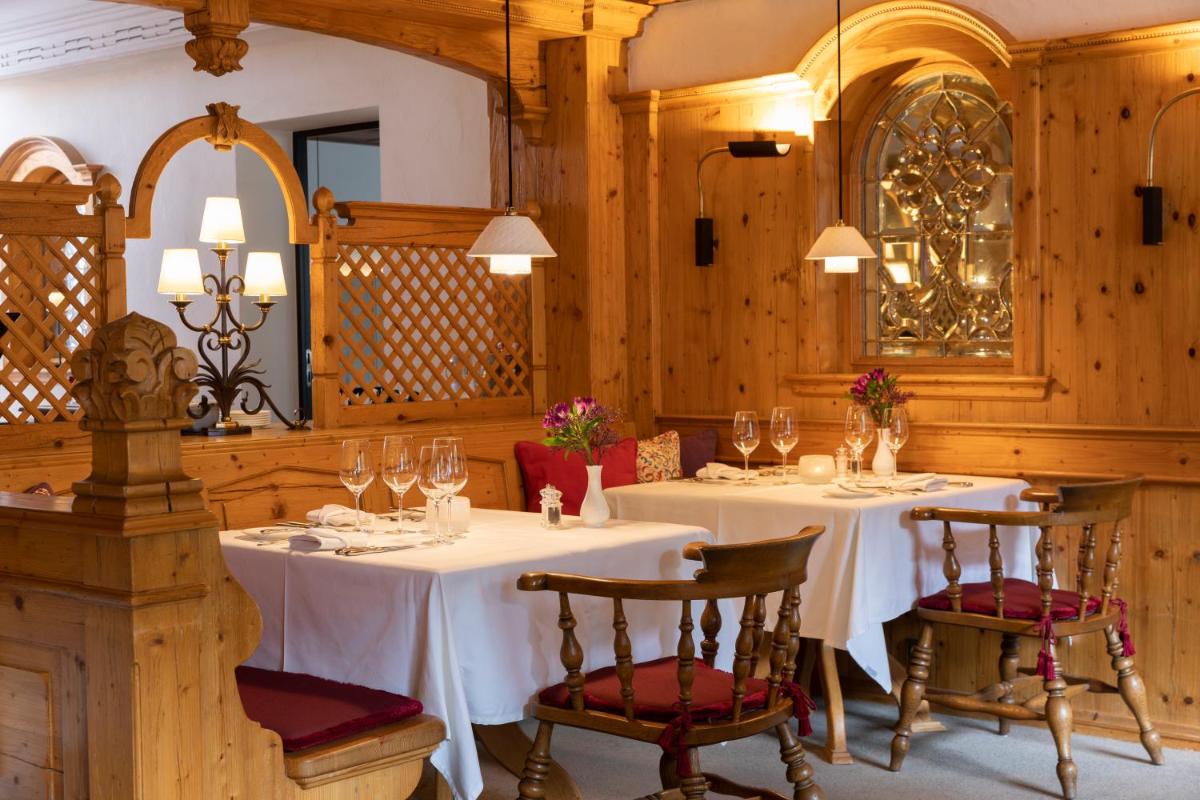 Ein Restaurant oder anderes Speiselokal in der Unterkunft Wellness & Genuss Resort - Engel Obertal