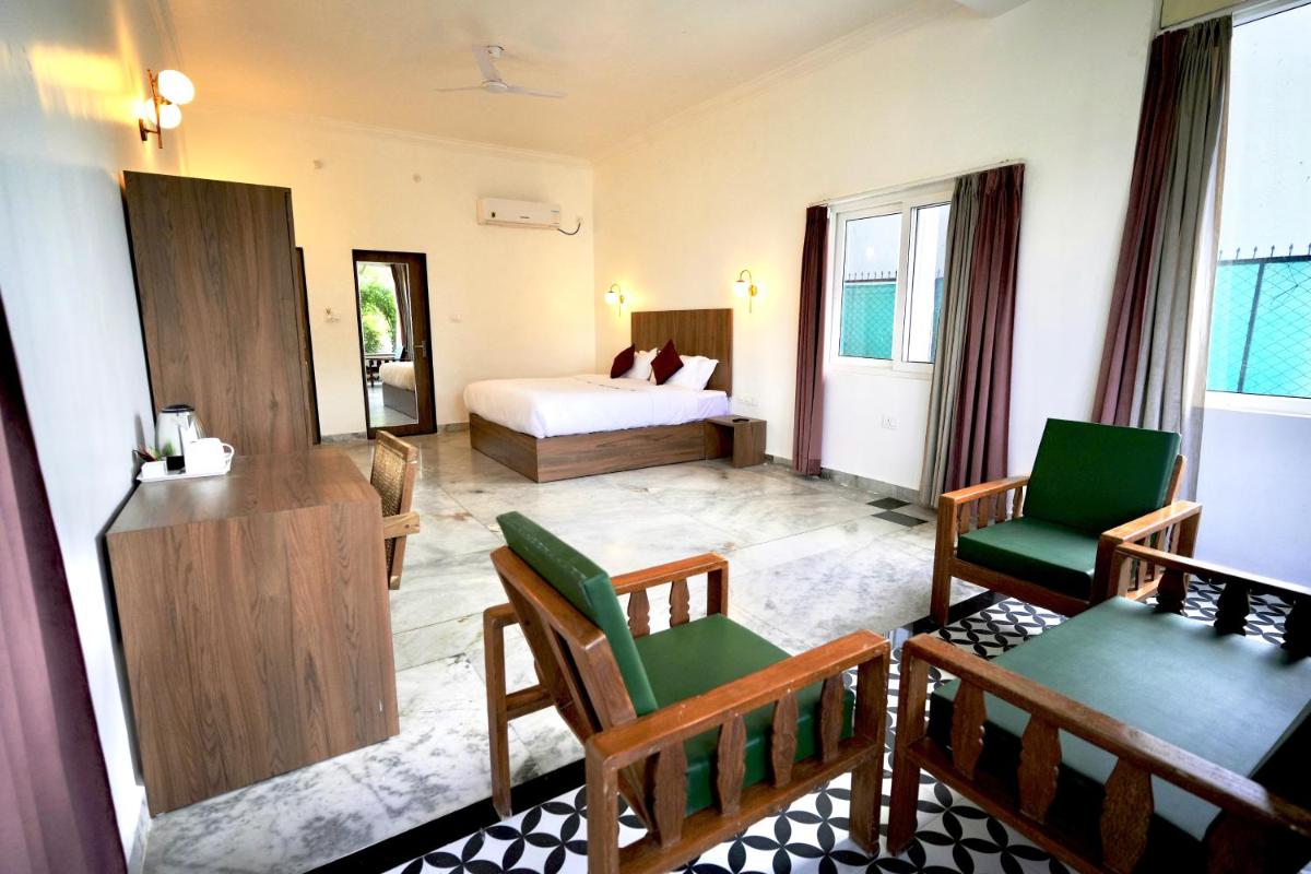 BHOPAL LAKE STAYS - Housity