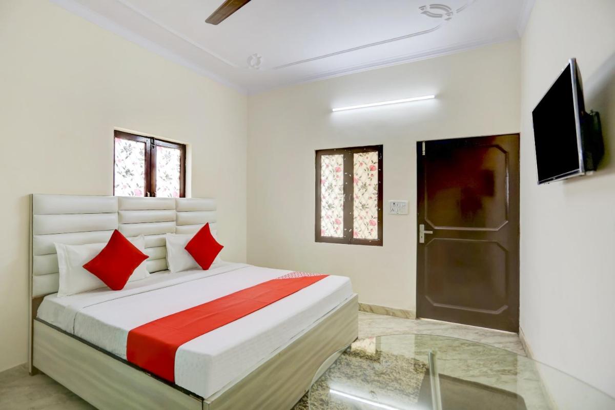 OYO Hotel Dream House - Housity