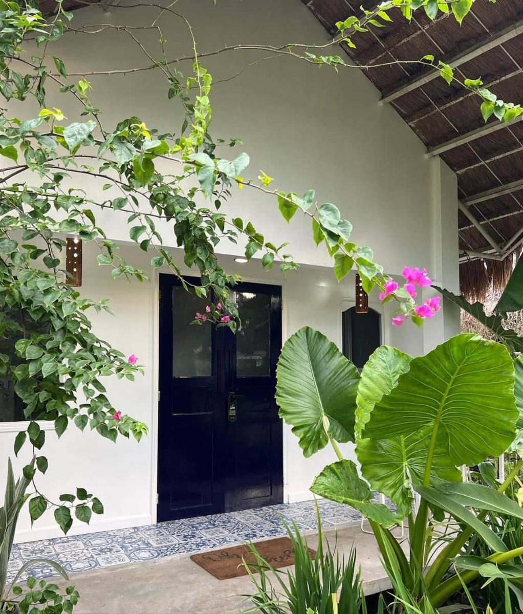 11th Earth Farm and Resort - Housity
