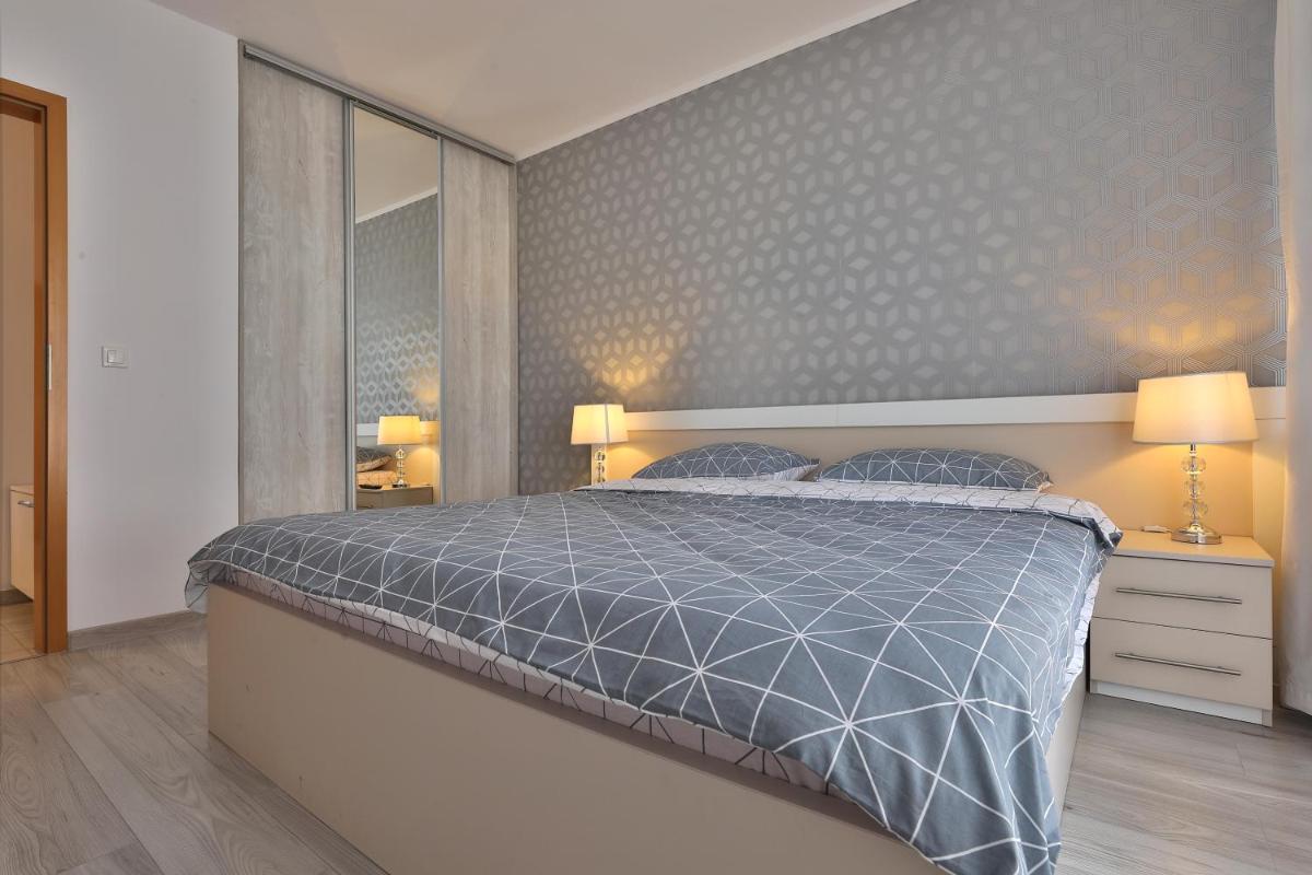 Ada Homes E620 - Housity