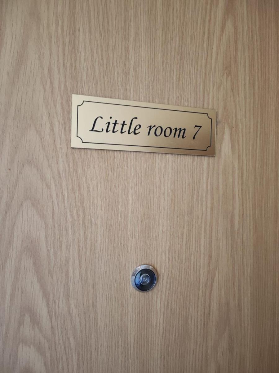 Little room 7 - pokój z prywatną łazienką i aneksem - Housity