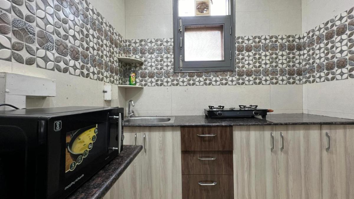 BluO 1BHK Medanta Medicity, Kitchen, Lift, Balcony - Housity