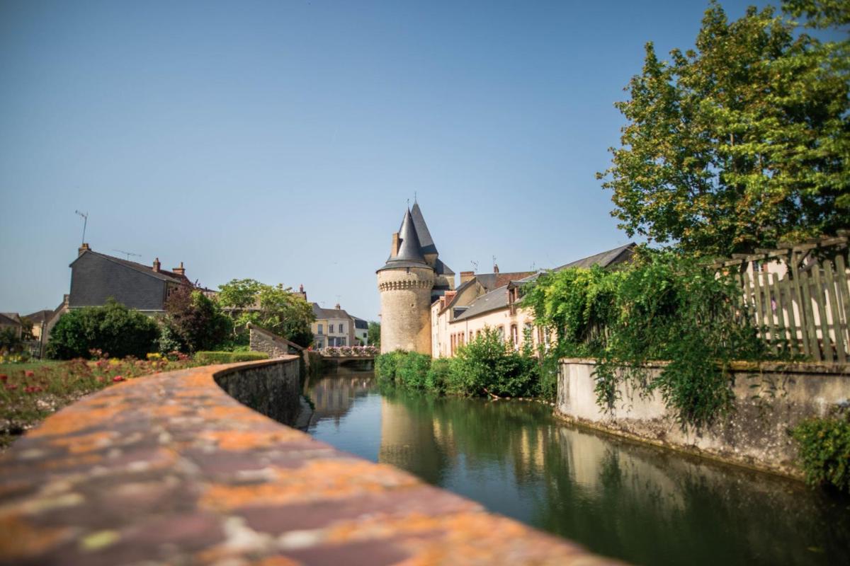 Hôtel de plein air La Venise de l'Ouest - Housity