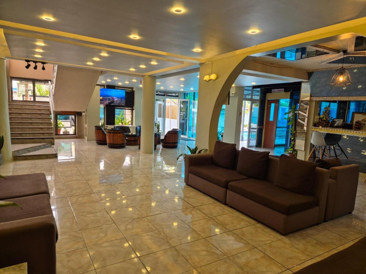 Mountview Tourist Residence - Housity