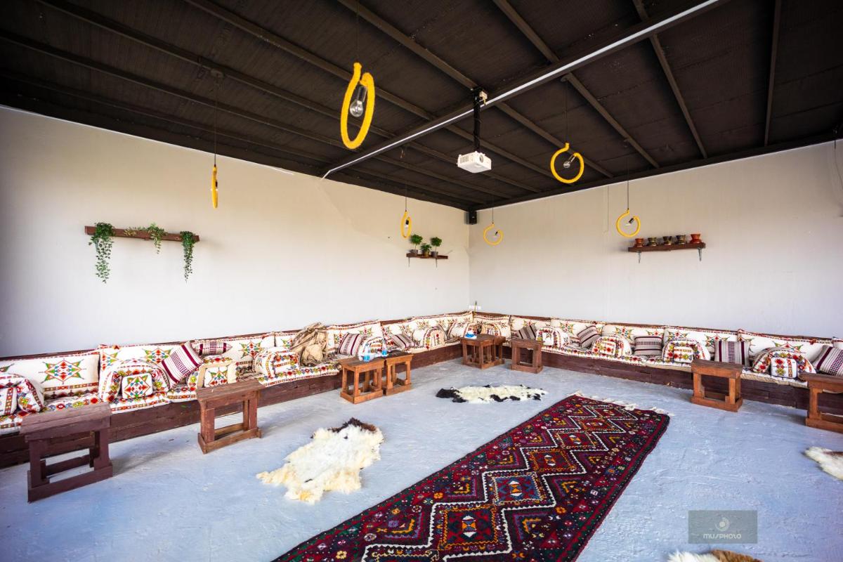 Working Line Traditional Equestrian Centre - Housity