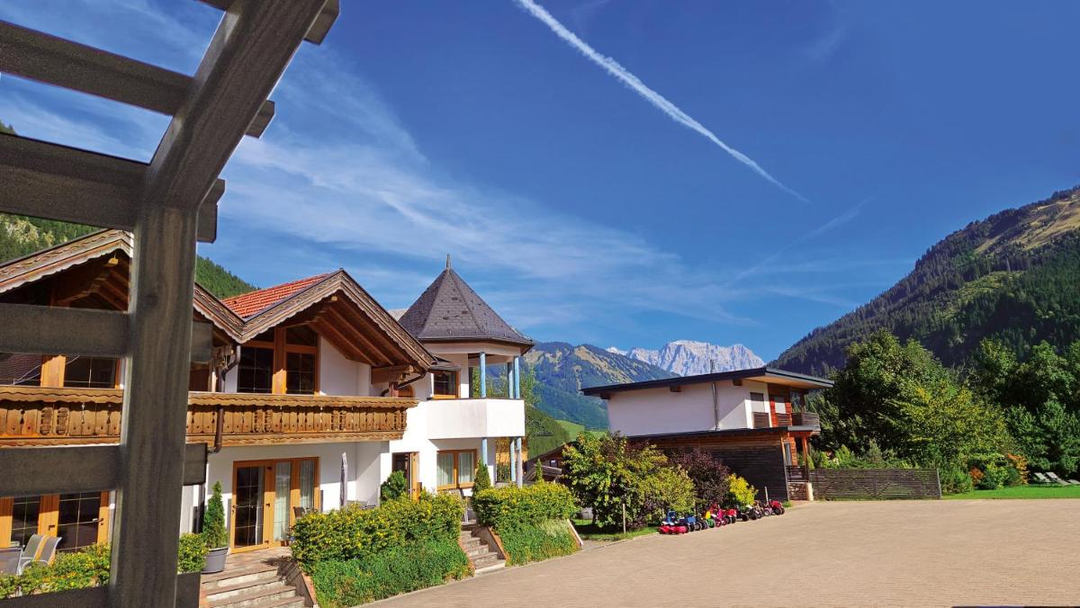 Ferienanlage Hechenbergerhof - Housity