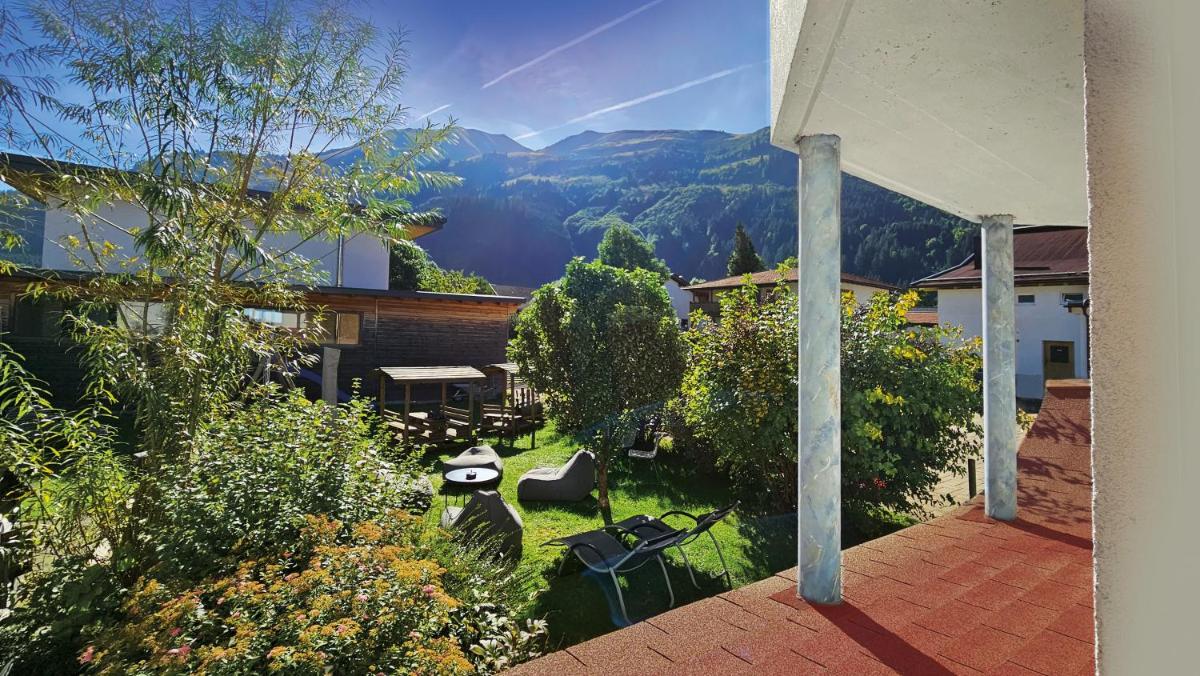 Ferienanlage Hechenbergerhof - Housity