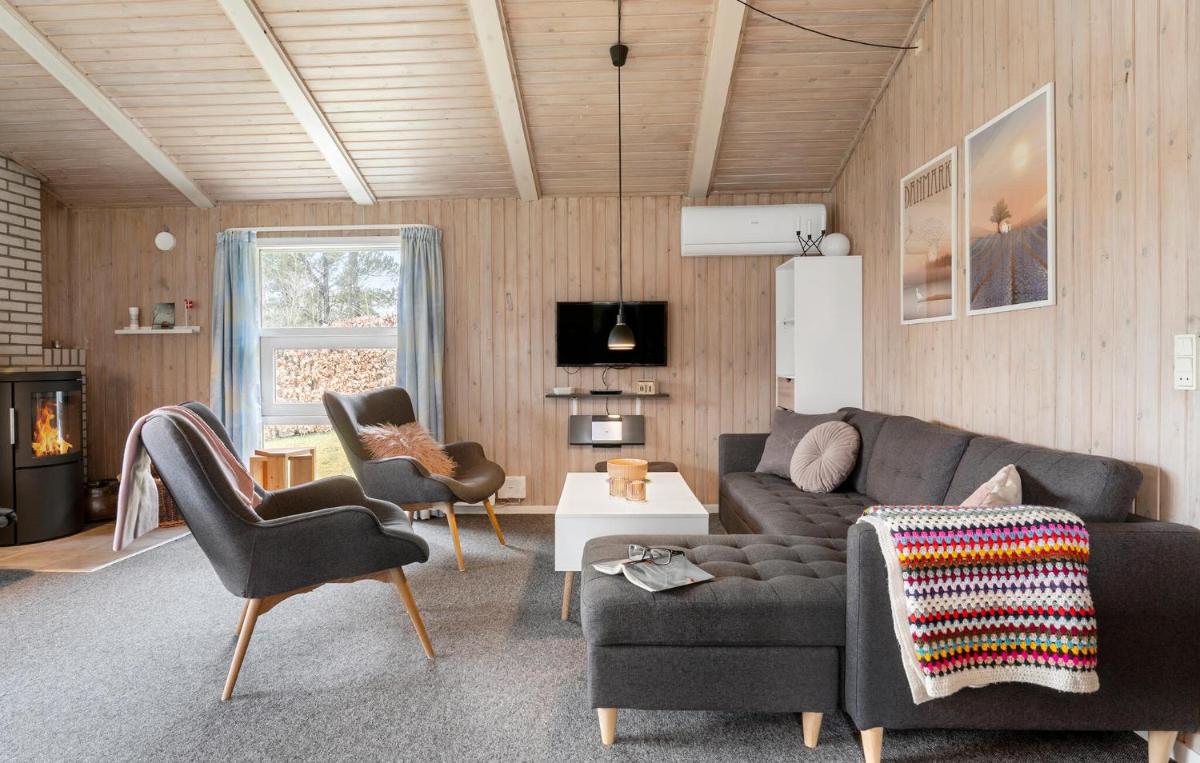 Holiday Home Tarm 53 - Housity