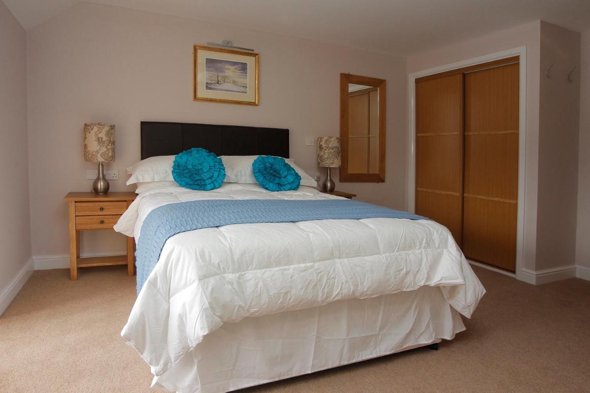 The Huntsman of Little Wenlock - Housity