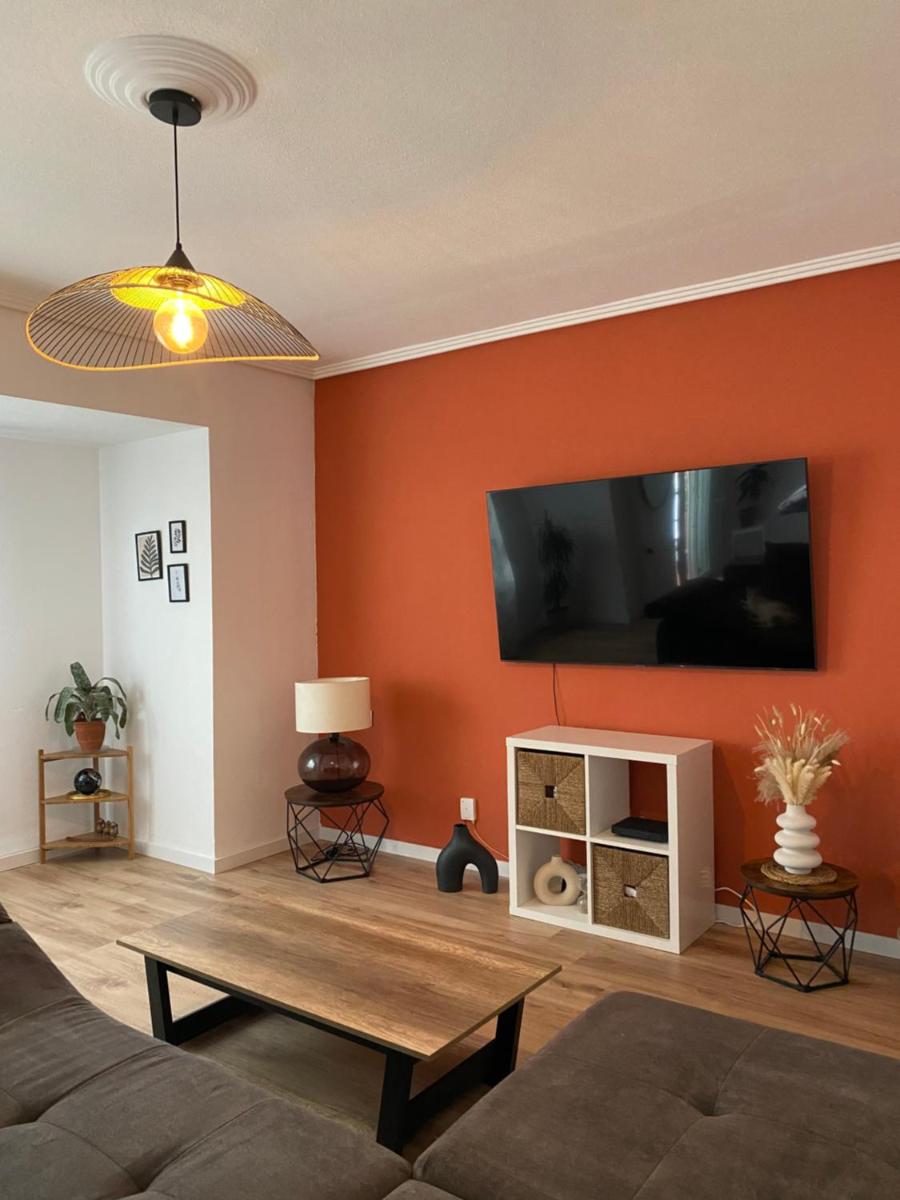 Apartamento luminoso y espacioso junto al Mediterraneo, WIFI - Housity