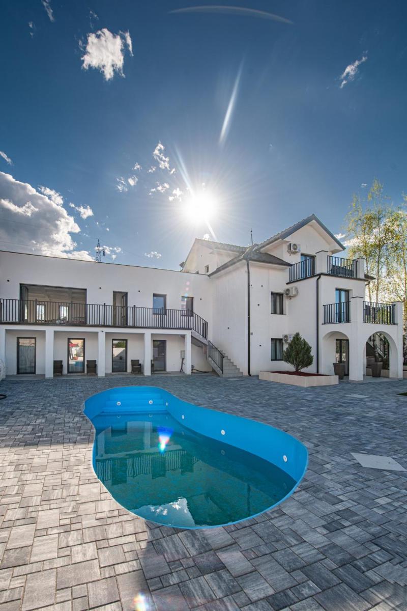 Hotel Kralj - Housity