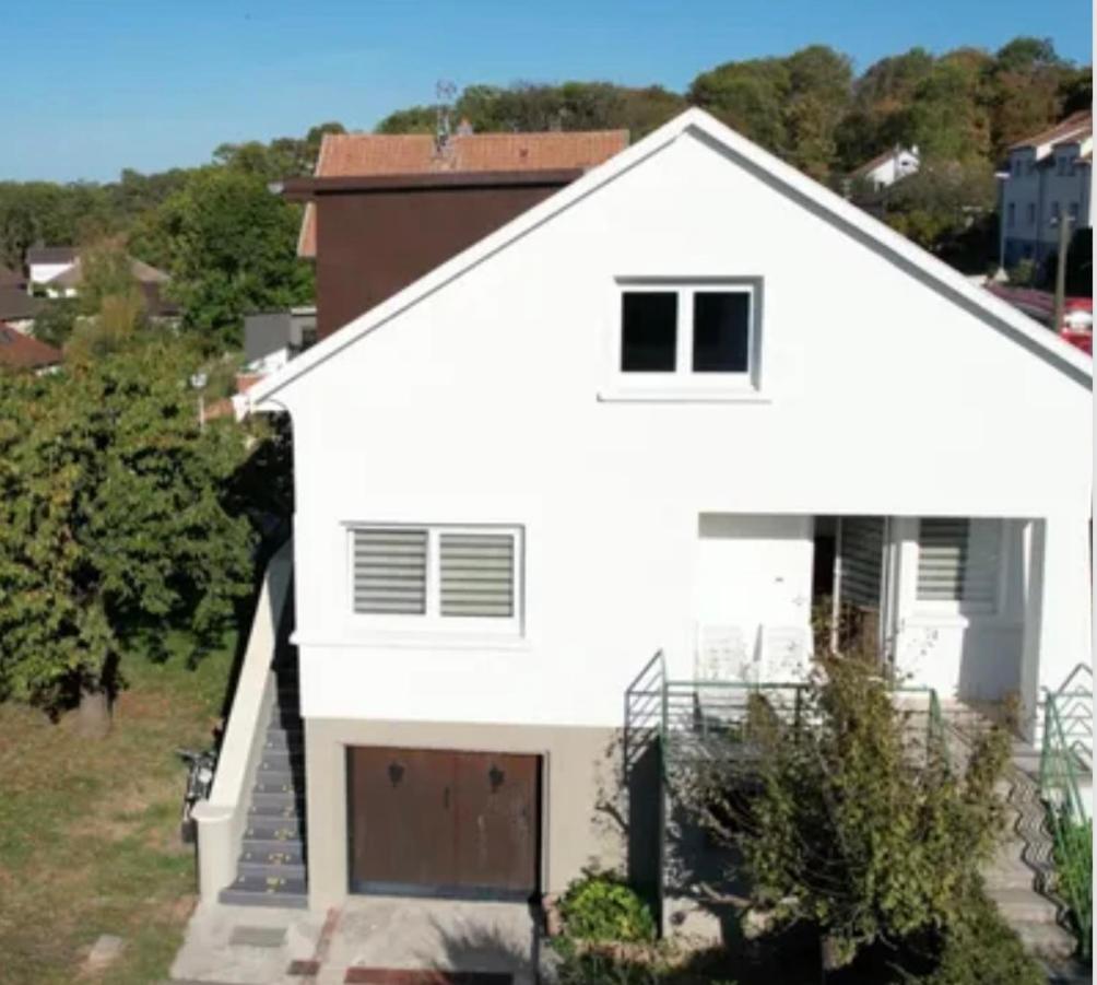 Magnifique Villa le89golden jacuzzi et sauna privatif - Housity