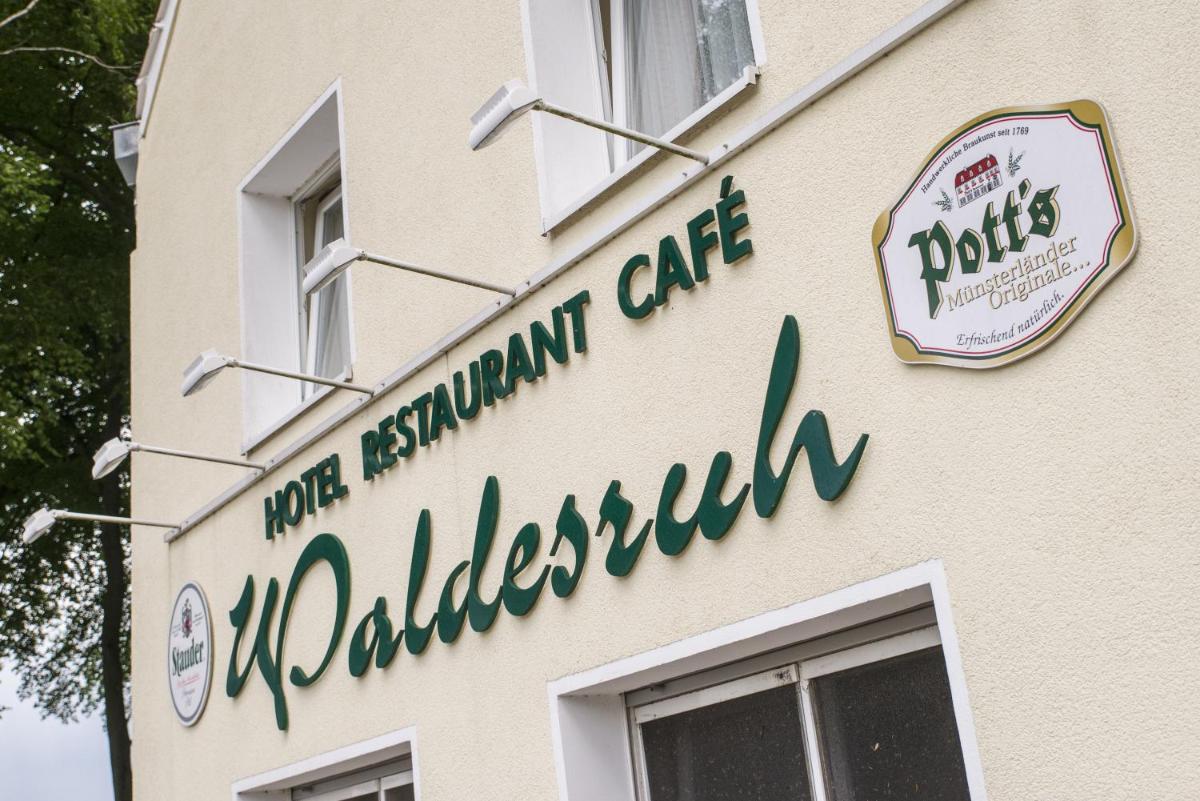 Hotel Waldesruh - Housity
