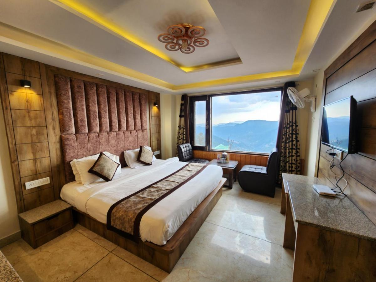 Hotel Rajdoot - Next to Old Bus Stand - Housity