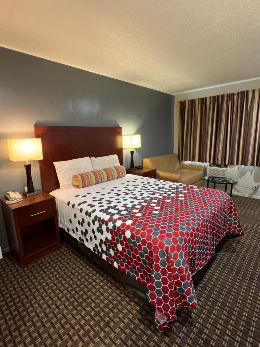 Travelers Inn Eugene University - Housity