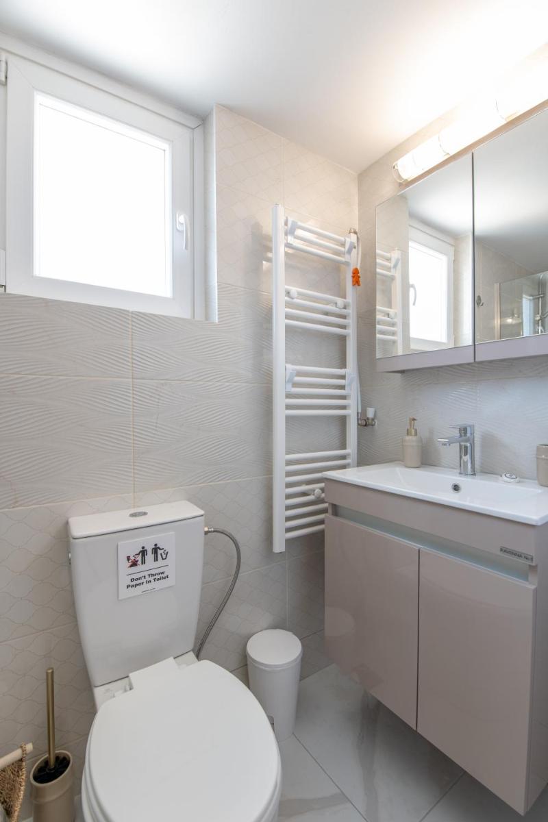Marina Zeas Skydeck - Housity