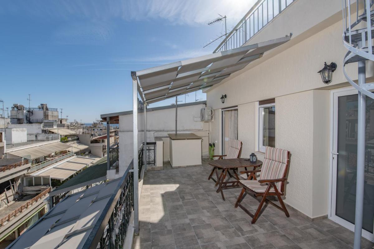 Marina Zeas Skydeck - Housity
