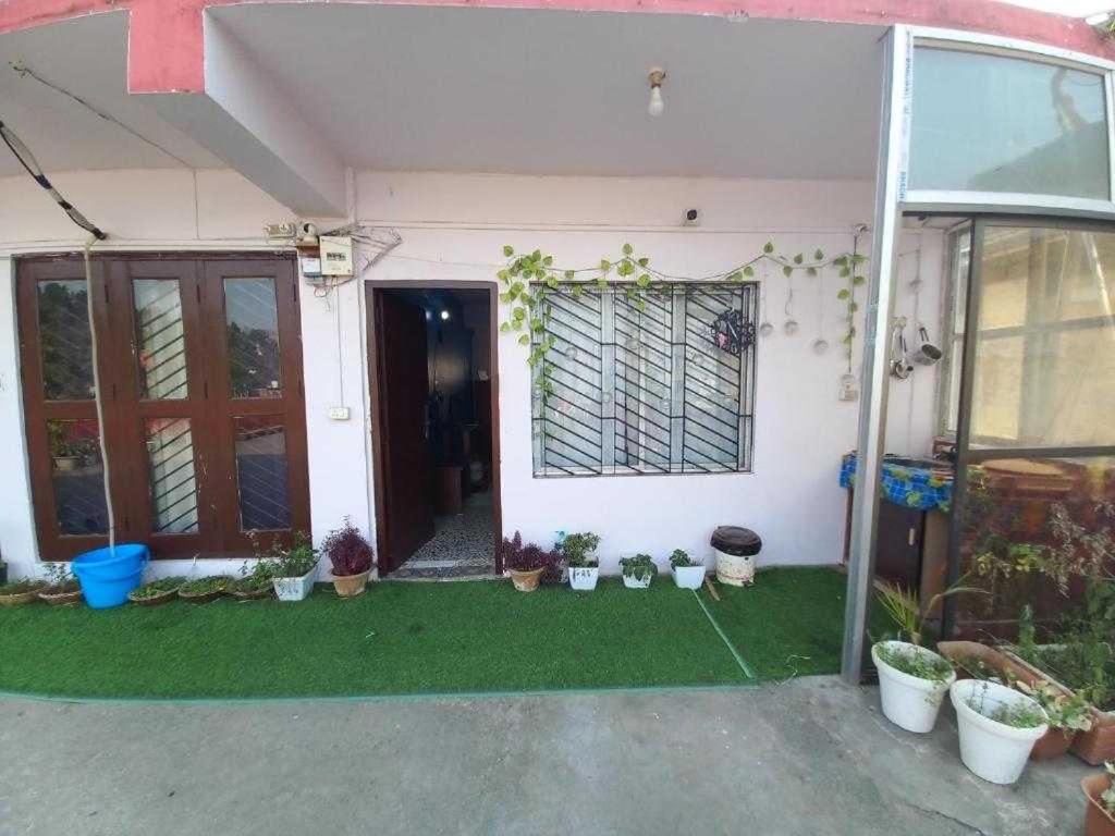Hotel O River Bank Guest House - Housity