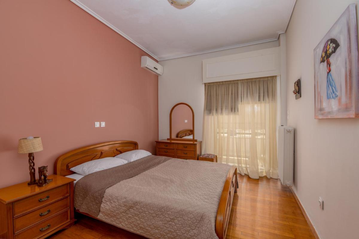 Marina Zeas Classyhub - Housity