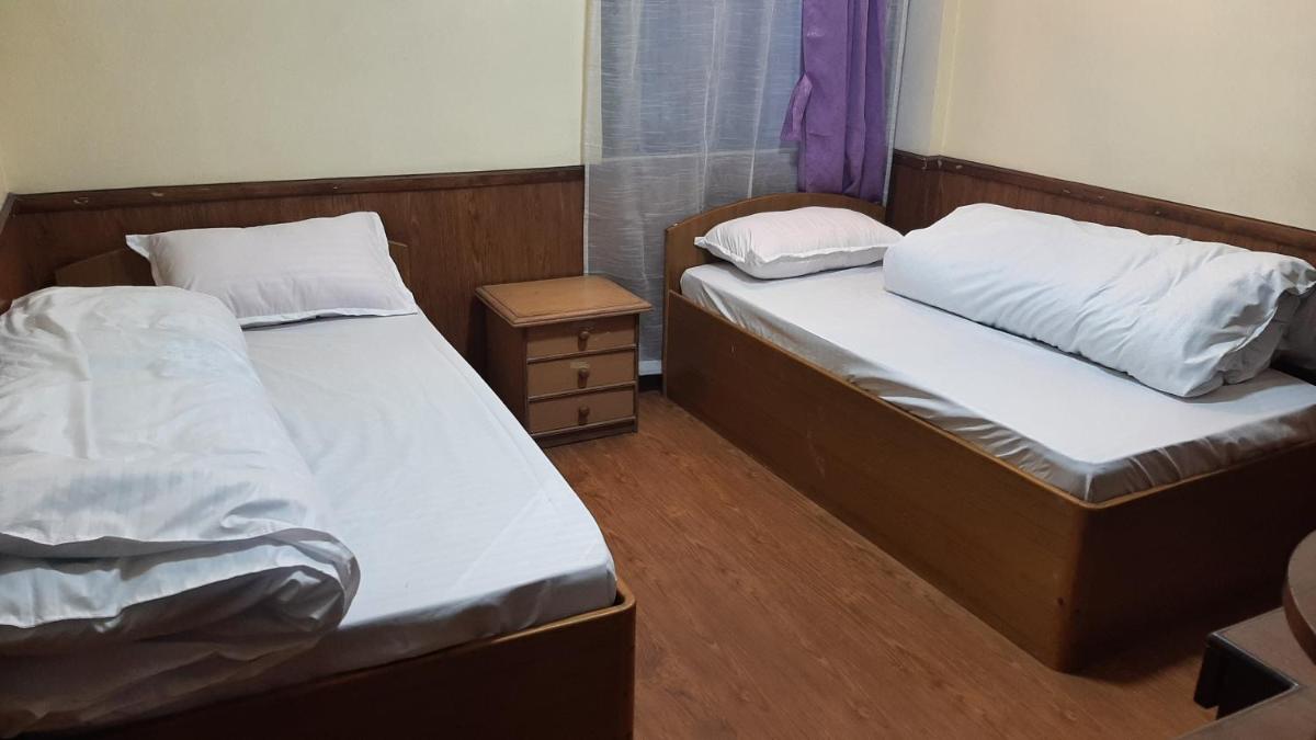 Everest House - Housity