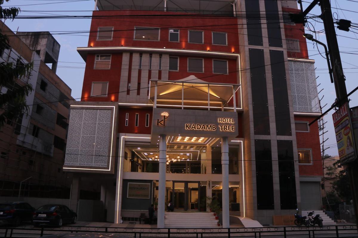 HOTEL KADAMB TREE - Housity