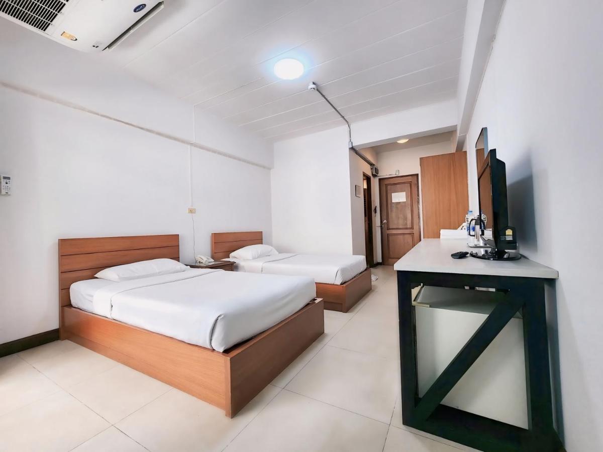 Siam Palace Hotel - Housity