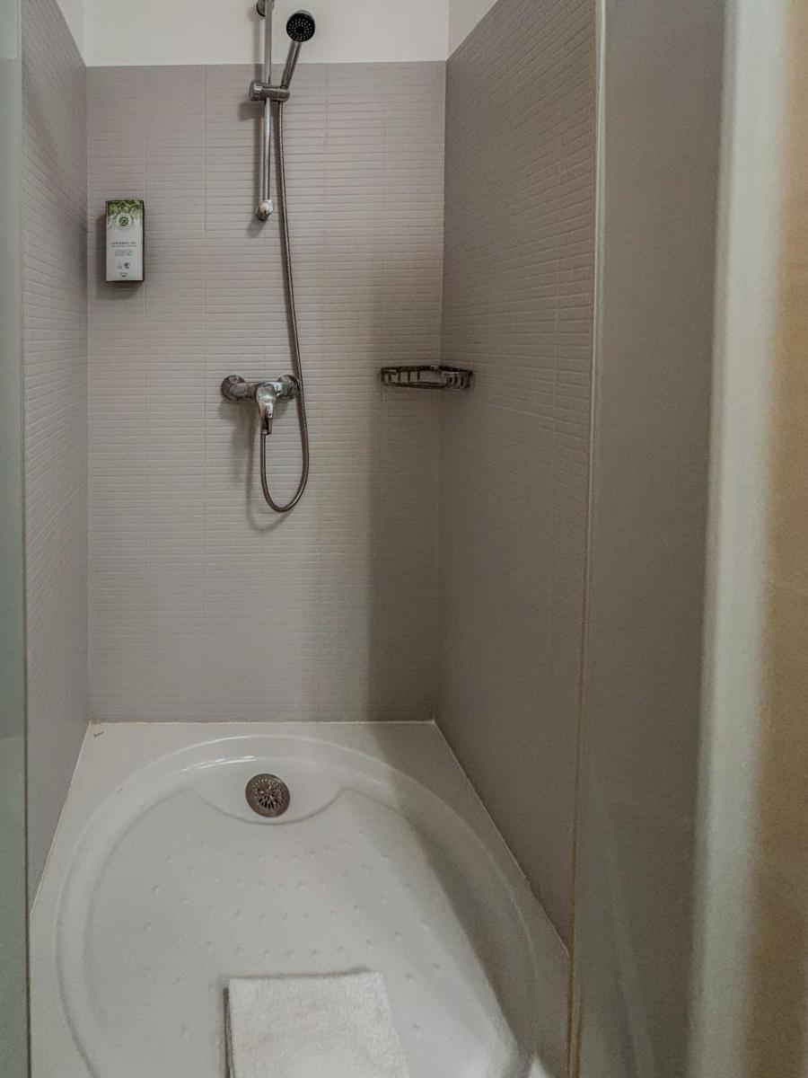 Salle de bains dans l'établissement Tulip Inn Honfleur Residence & Spa