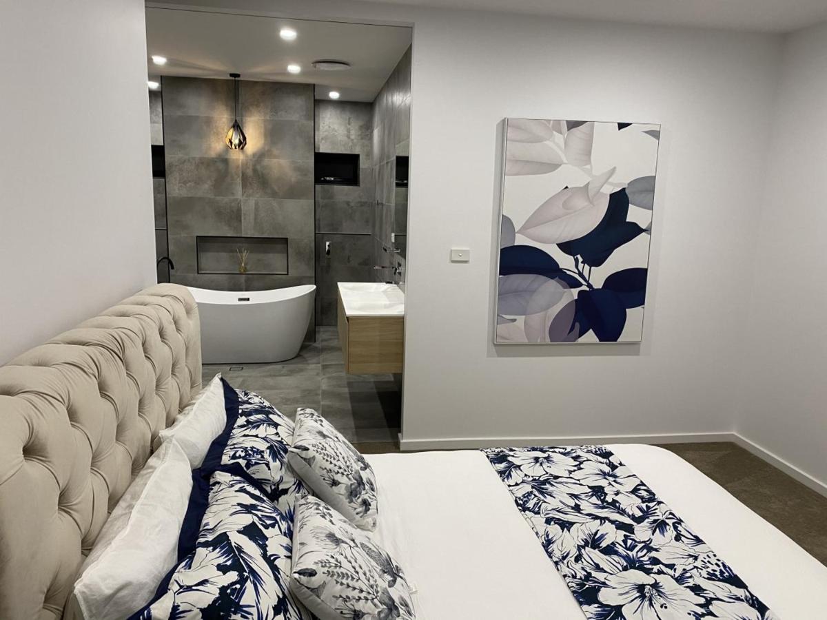 Fairy Meadow Beach House - Housity