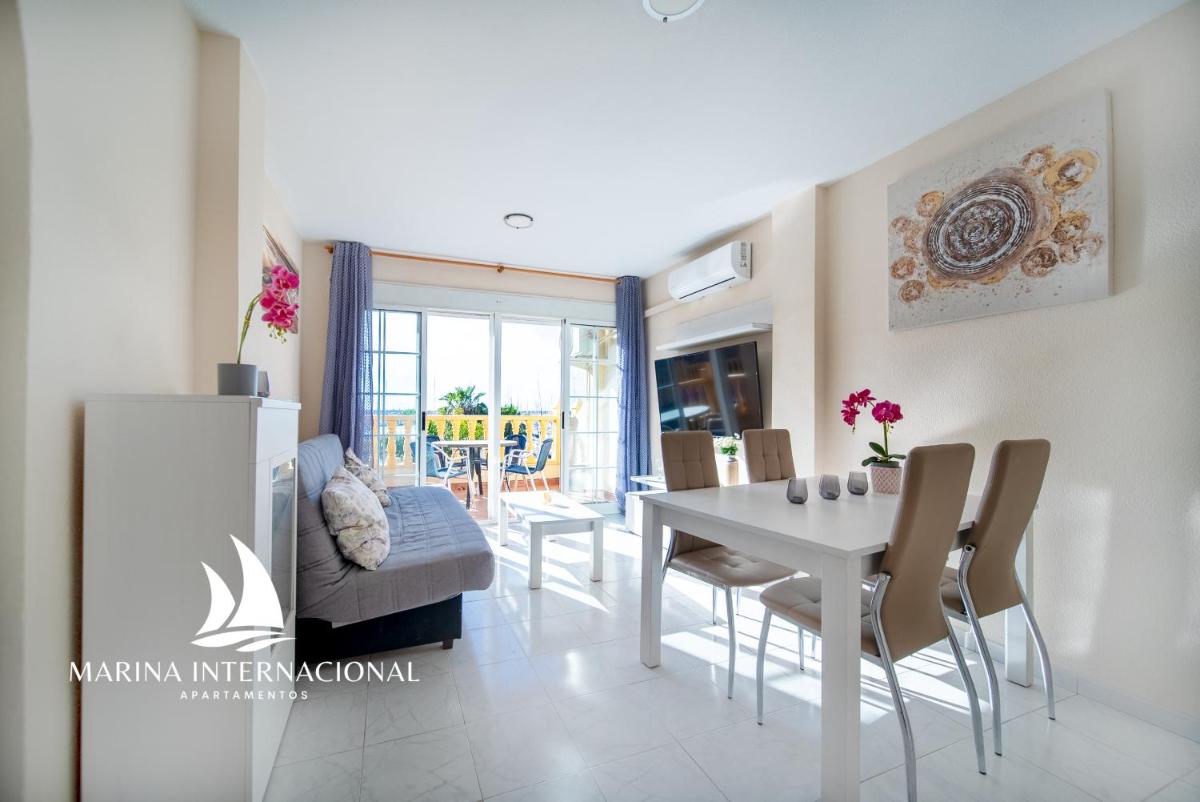 Apartamentos Marina Internacional - Housity