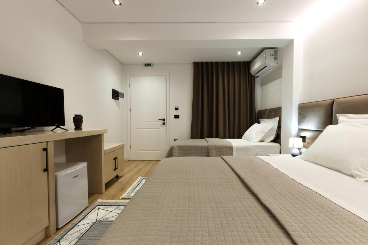 CastleView Inn - Housity