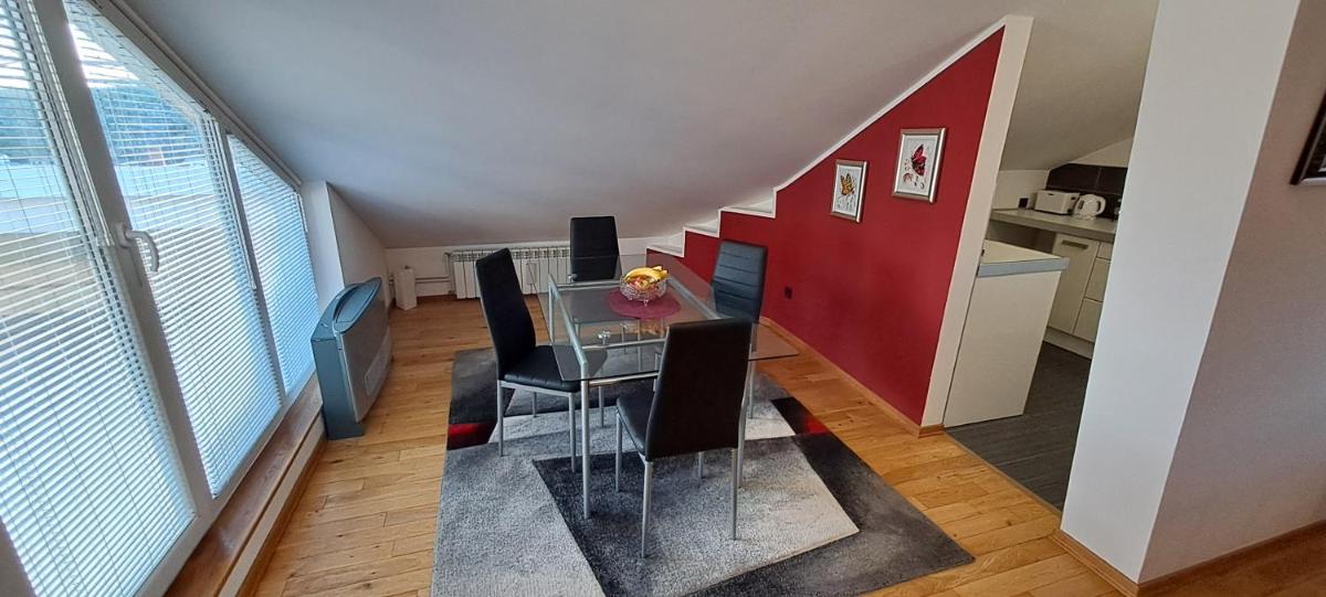 Apartments Laura - Housity