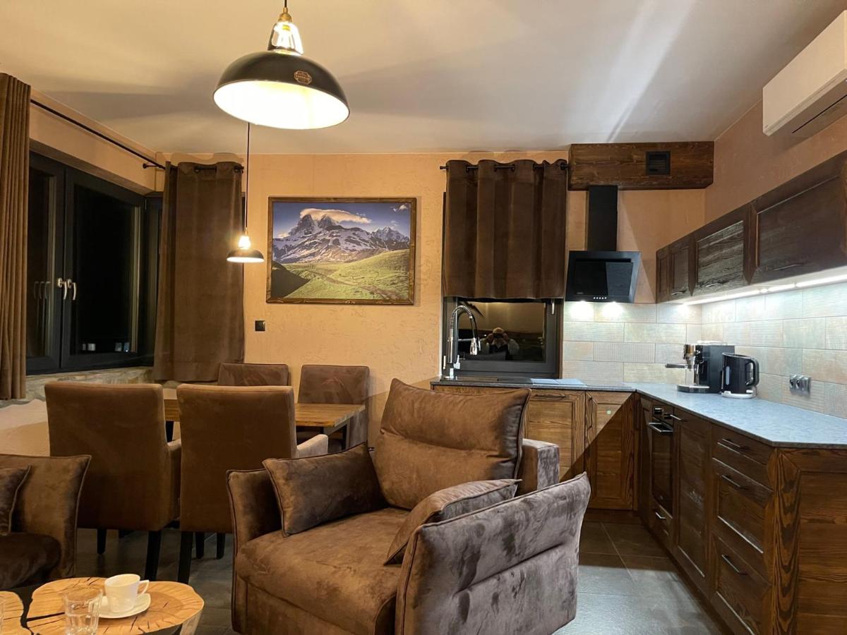 APARTAMENT KAUKAZ - Hizvo