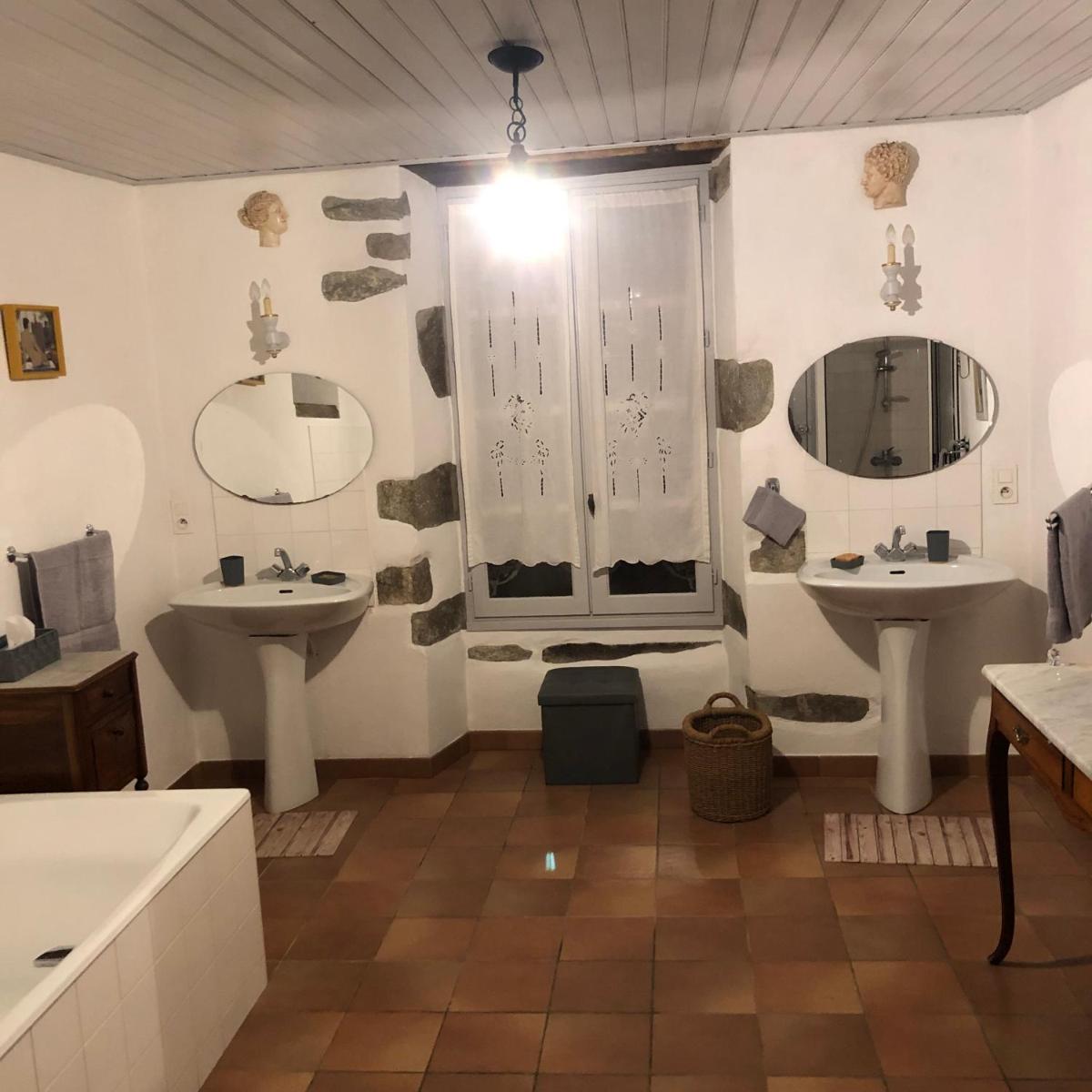 Logis de la Coudraye - Housity