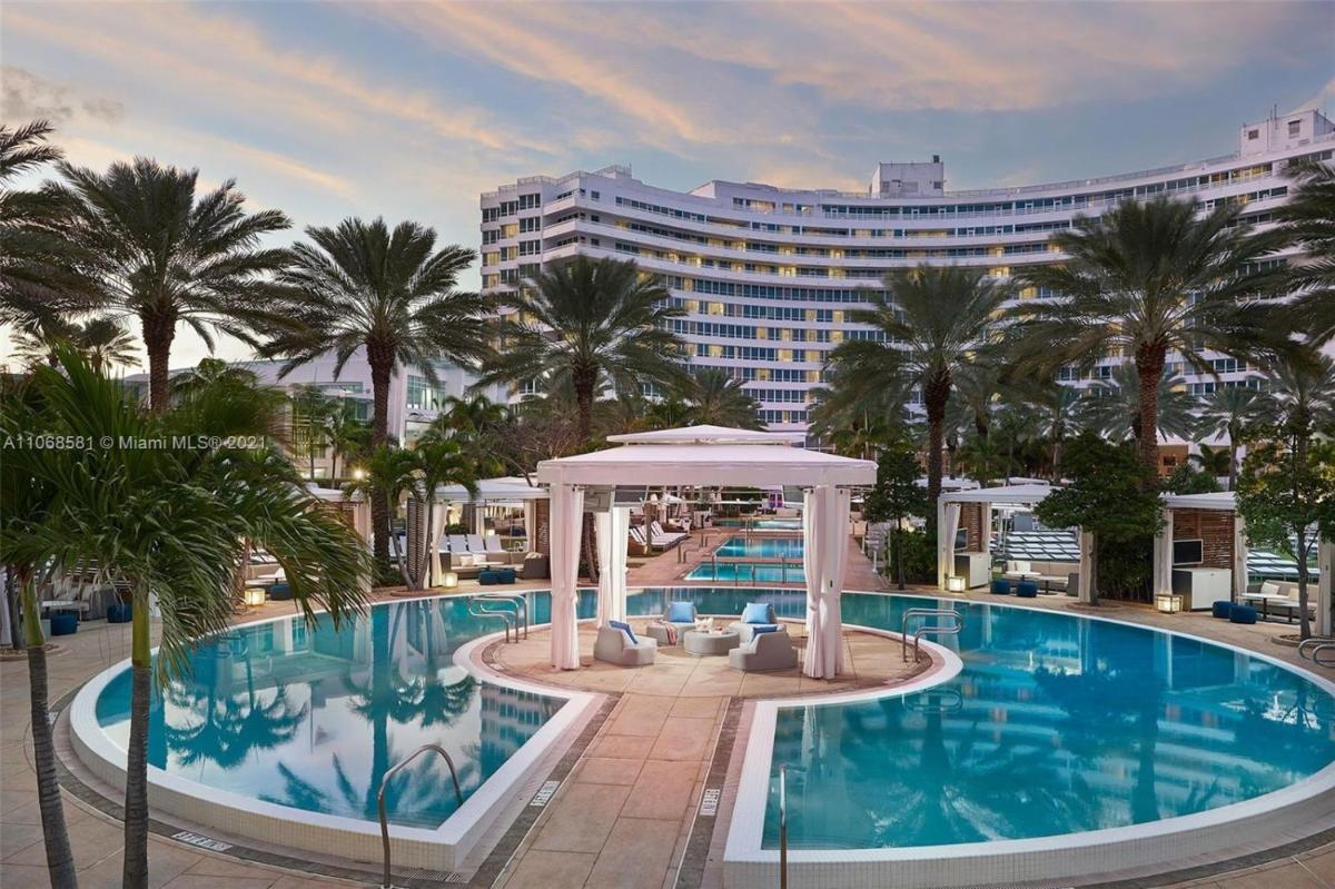 Fontainebleau Miami Beach - Housity