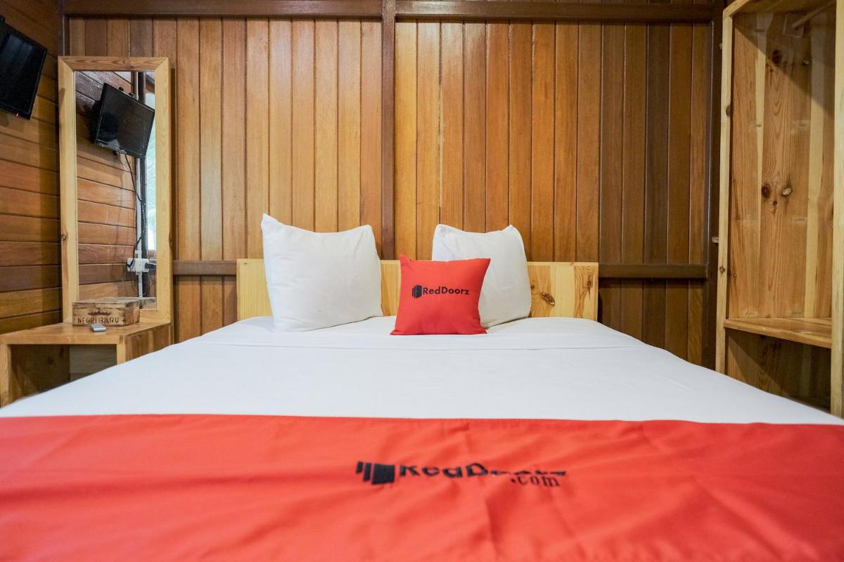 RedDoorz @ Hotel Negeri Baru Kalianda - Housity