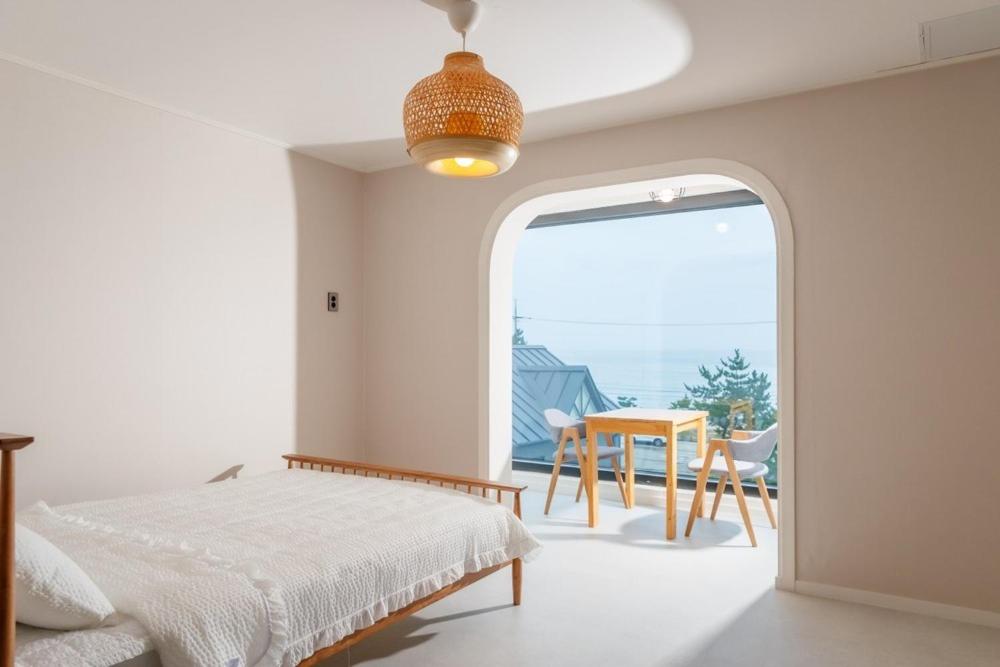 Yangyang YOLOHA Dongho Beach Branch - Housity