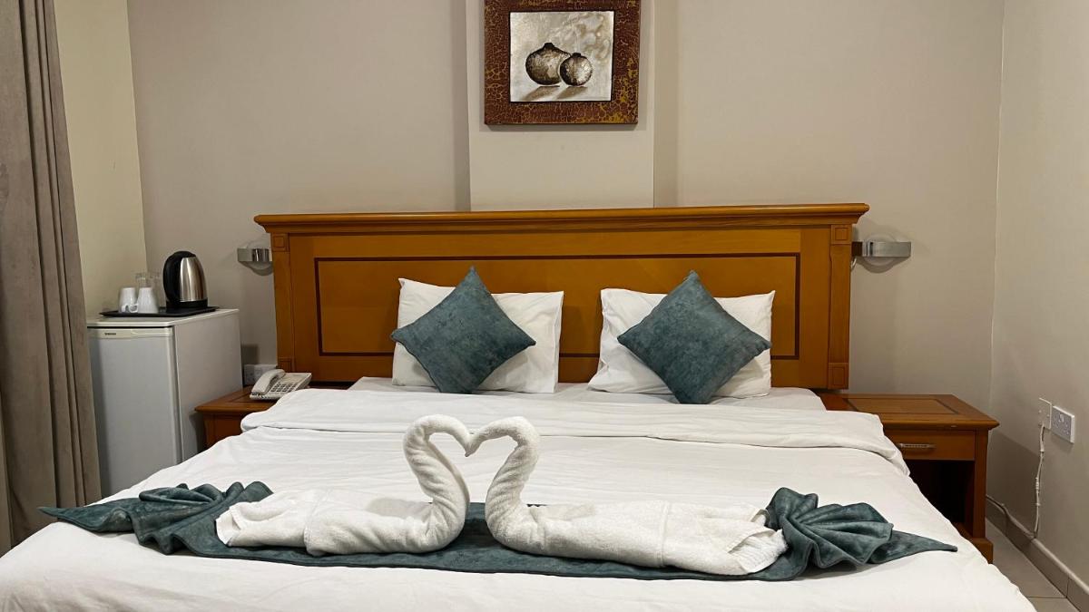 Al Murooj Hotel Apartments - Housity