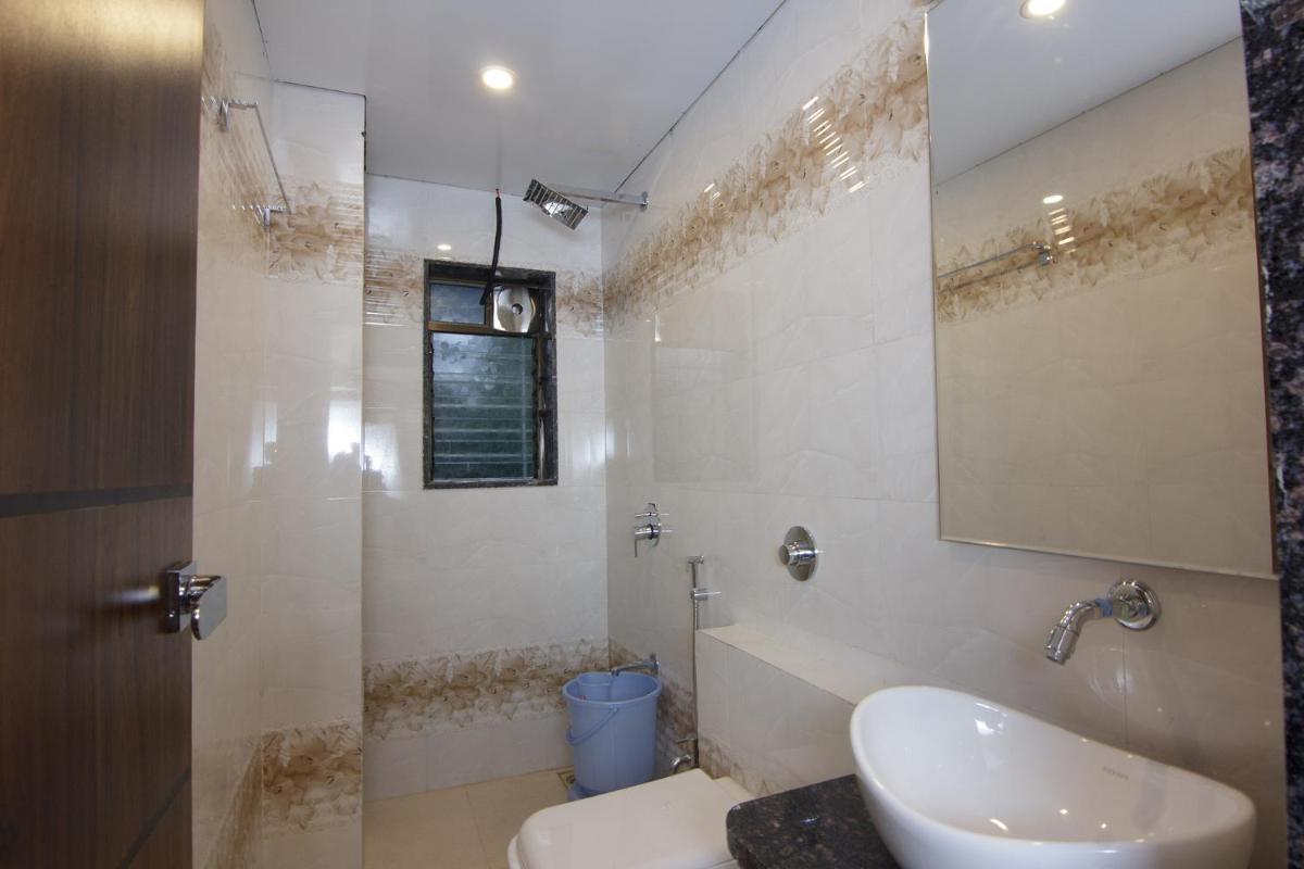 Strand Resort - Housity