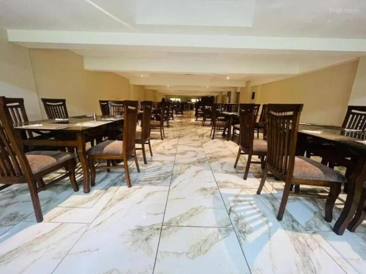 Pearl Inn Hotel - Housity