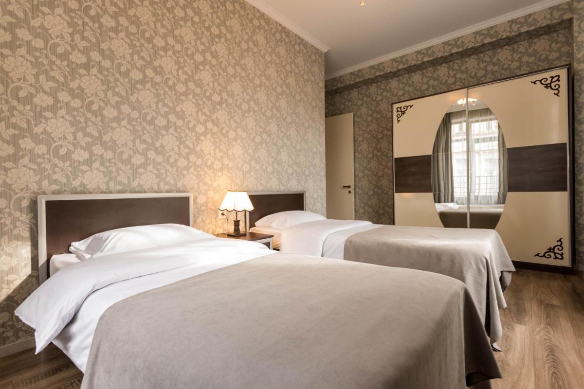 Suitetrails - Fabulous Location Apartment