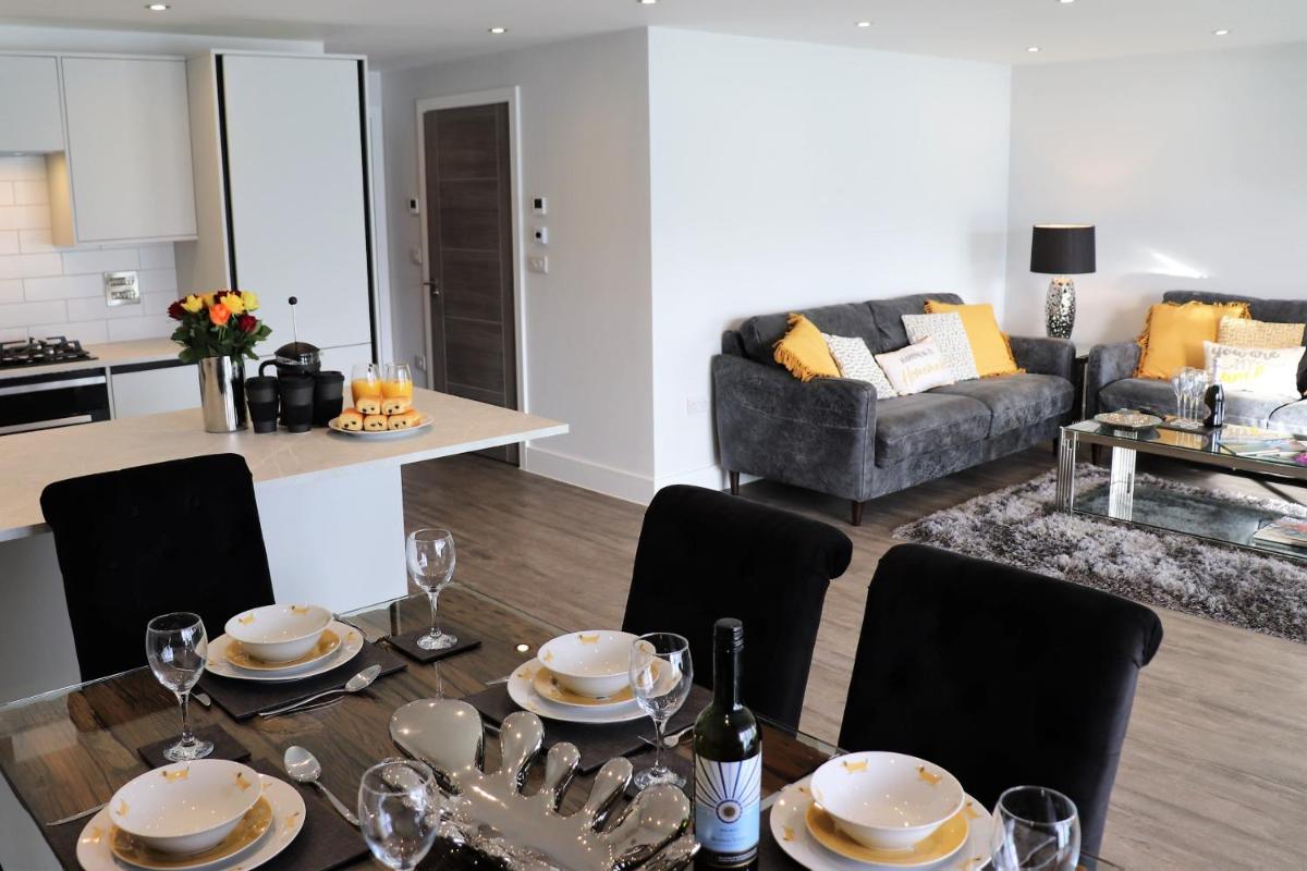 Island Time - Housity