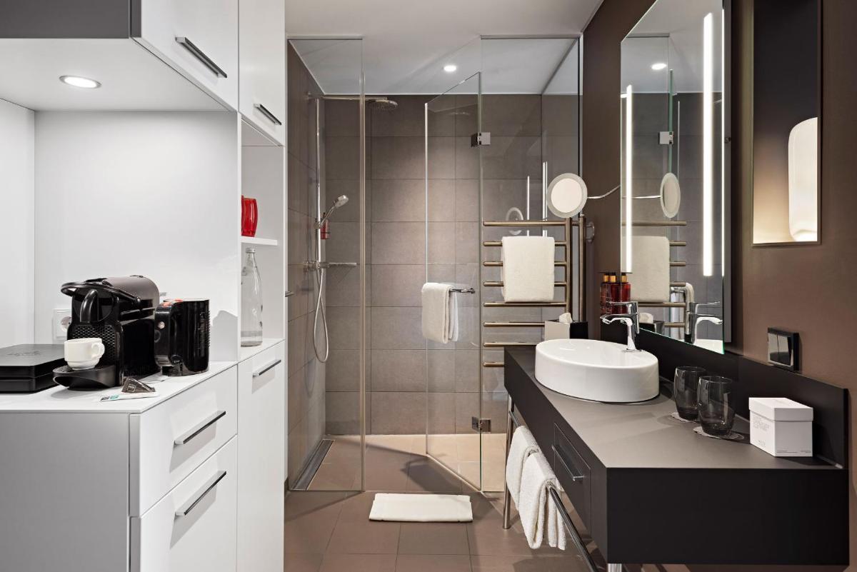 LEGERE HOTEL Bielefeld - Housity