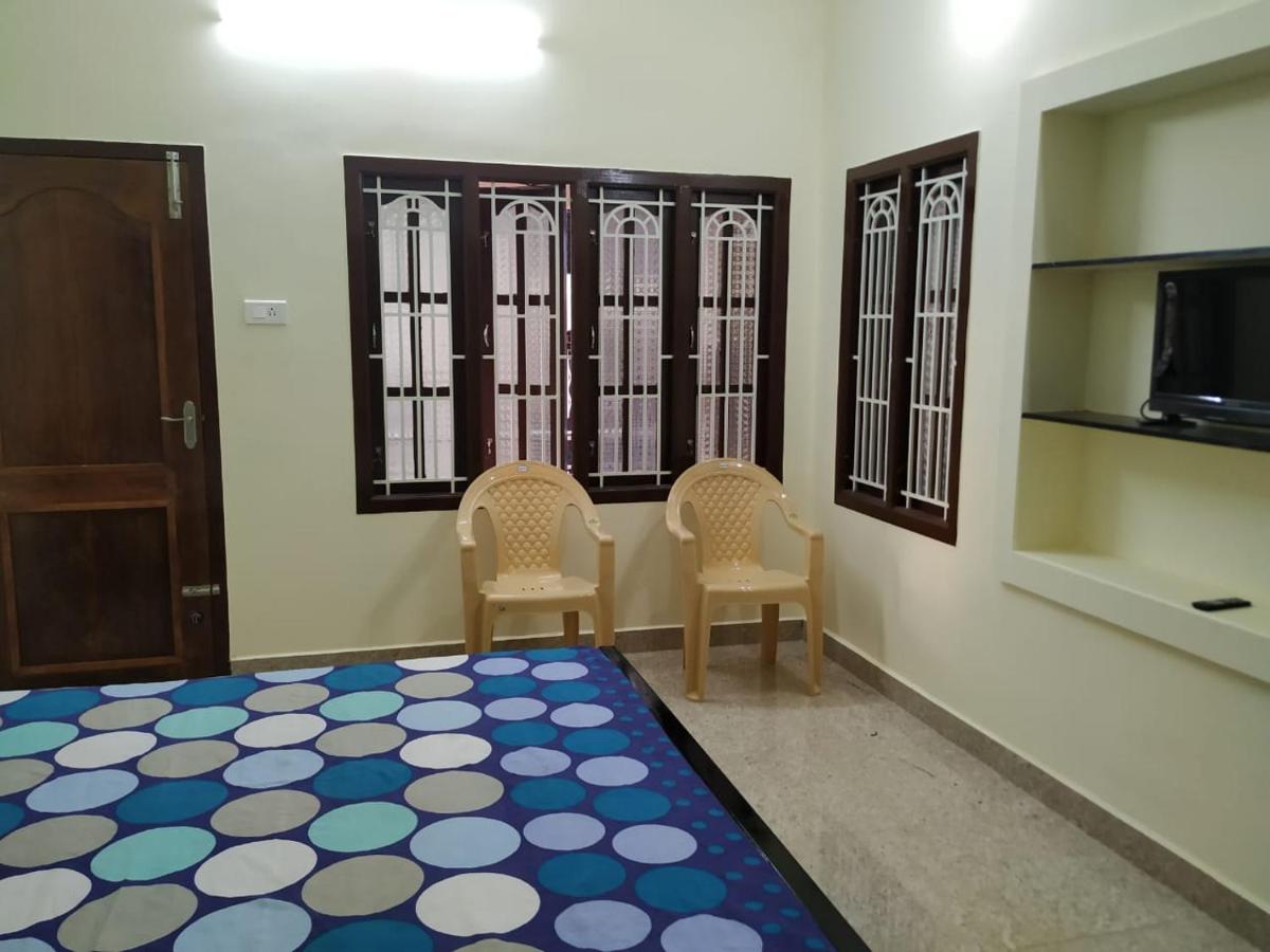 Anithaas Cottage - Housity