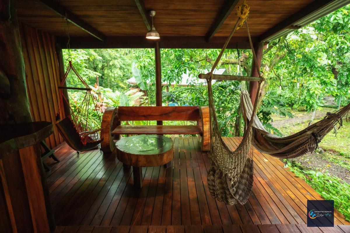 Cataratas Bijagua Lodge, incluye tour autoguiado Bijagua Waterfalls Hike - Housity