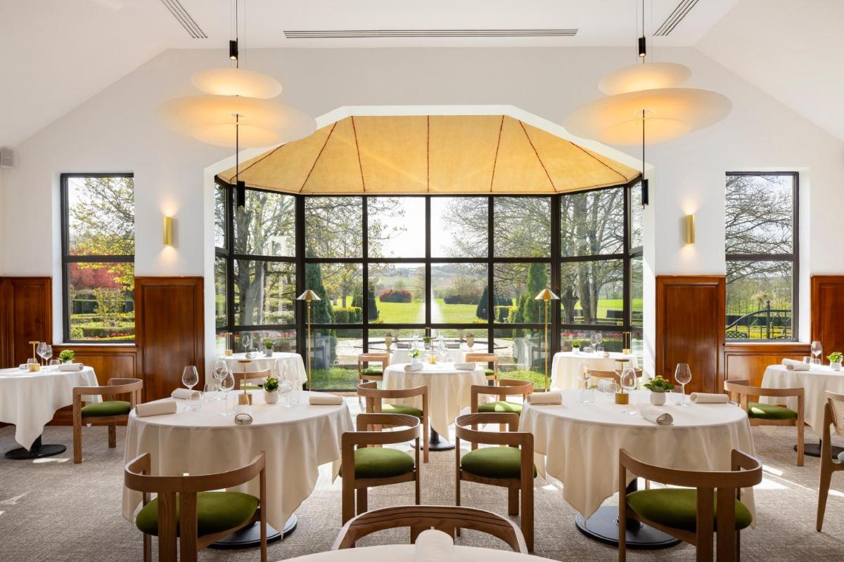 Restaurant ou autre lieu de restauration dans l'établissement Briqueterie Champagne, A Beauvallon Hotel