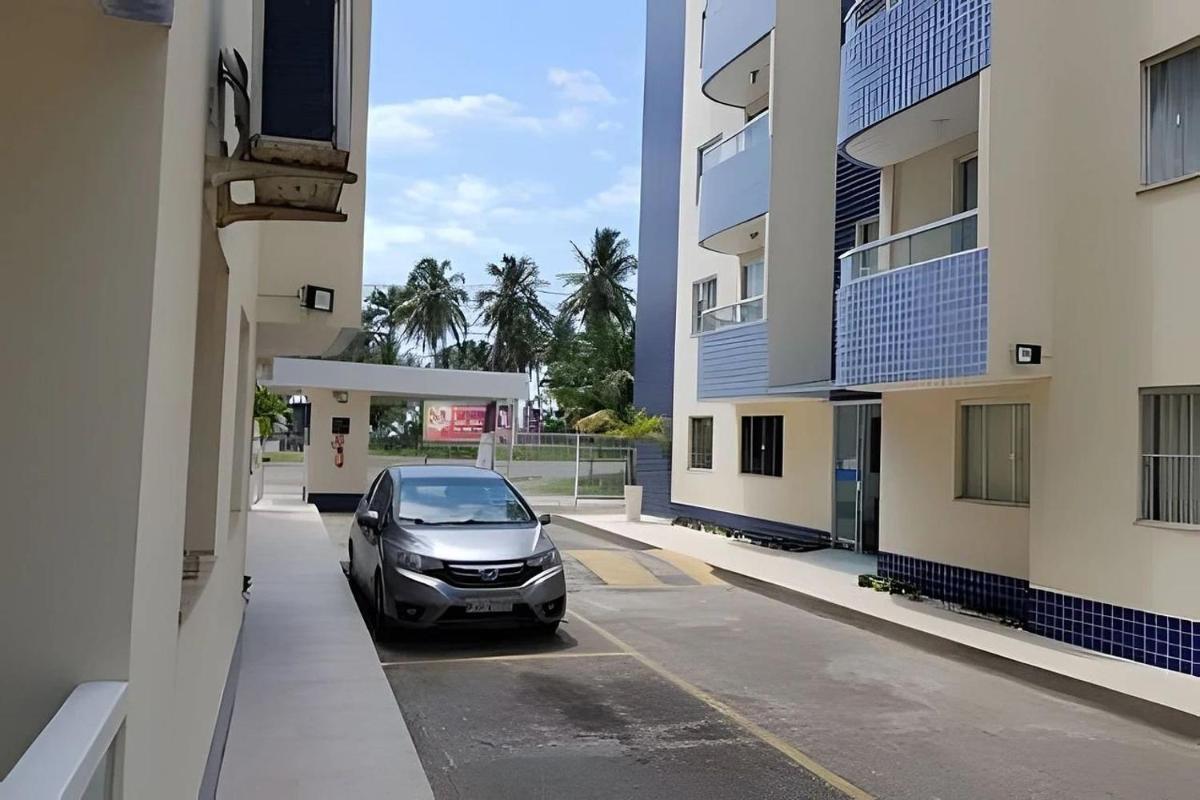 Quarto e Sala - 200 M. Praia dos Milionários - Housity