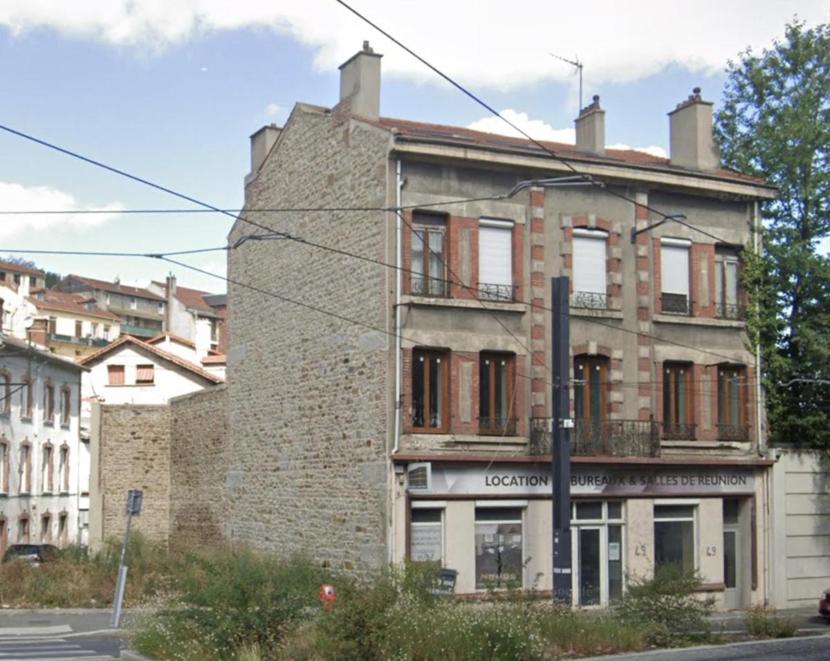Chez Émilie et John - Housity