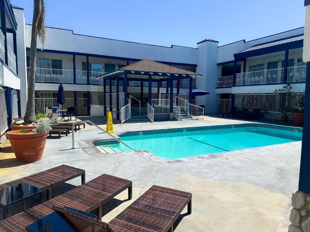 Wave Hotel Manhattan Beach - Housity