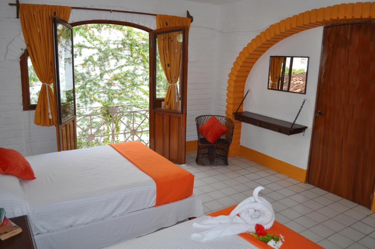 Hotel Hacienda de Vallarta Centro - Housity